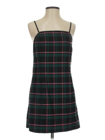 Urban Outfitters Casual Dress (view 1)