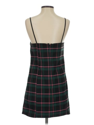Urban Outfitters Casual Dress (view 2)