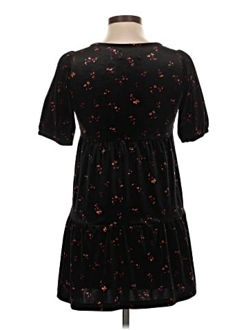 Old Navy Casual Dress (view 2)