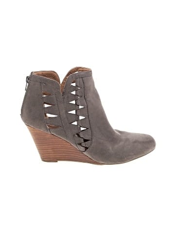 REPORT Wedges (view 1)