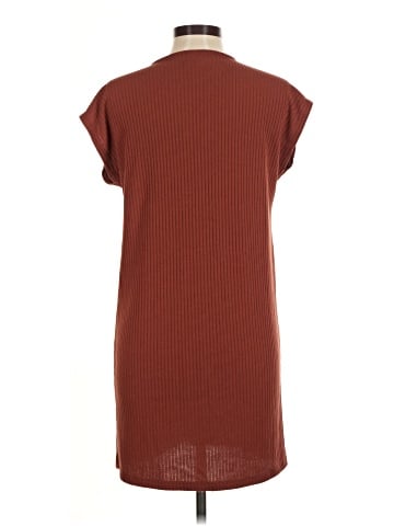Old Navy Casual Dress (view 2)