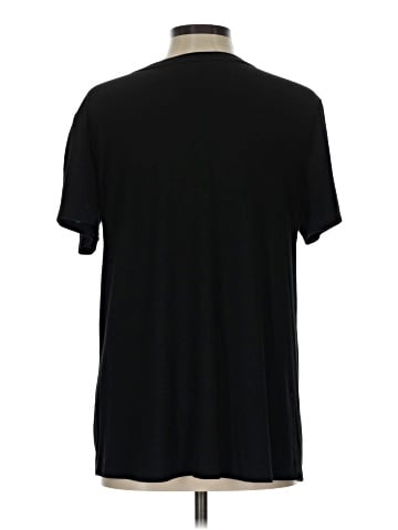 Socialite Short Sleeve T-Shirt (view 2)