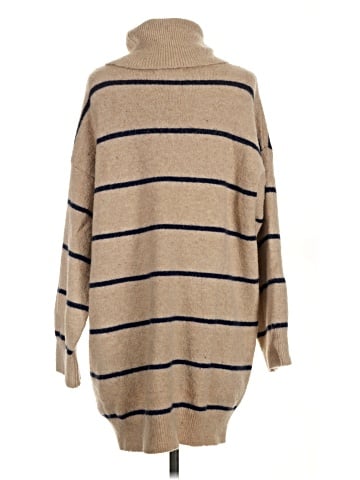 Pull&Bear Turtleneck Sweater (view 2)