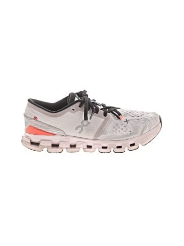 On Cloud Sneakers (view 1)