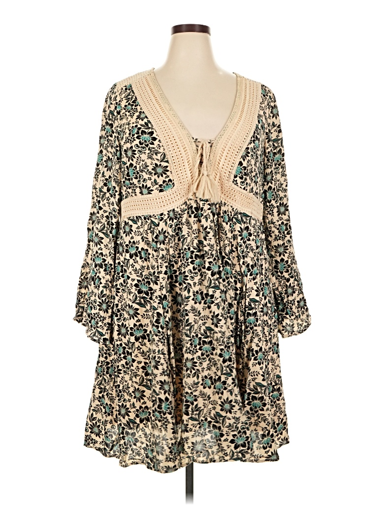 Pre-owned Torrid Casual Dress In Tan