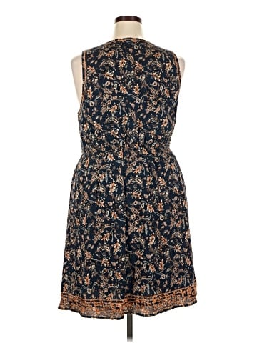 Market and Spruce Casual Dress (view 2)