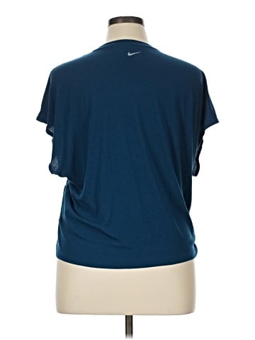 Nike Active T-Shirt (view 2)