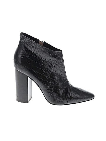 Pour La Victoire Ankle Boots (view 1)