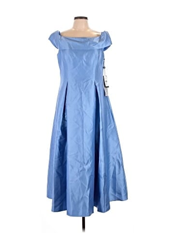 Adrianna Papell Casual Dress (view 1)