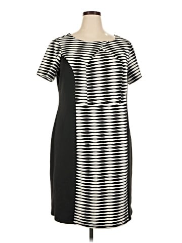 SOHO Apparel Ltd Casual Dress (view 1)