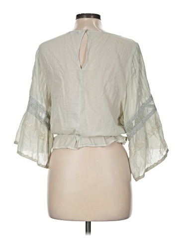 American Eagle Outfitters 3/4 Sleeve Blouse (view 2)