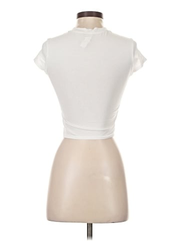 Lululemon Athletica Short Sleeve Turtleneck (view 2)