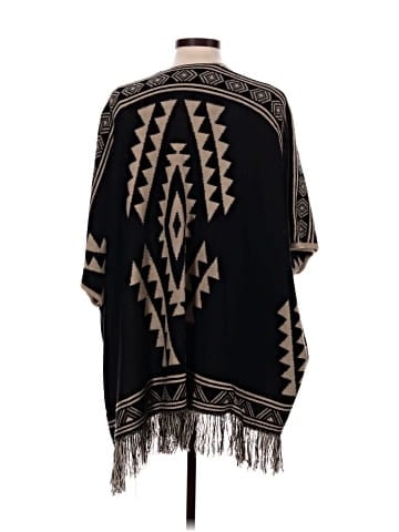 Keren Hart Poncho (view 2)
