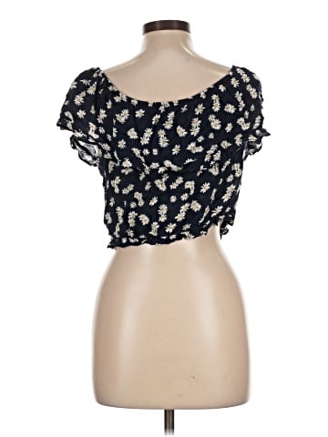 American Eagle Outfitters Short Sleeve Top (view 2)