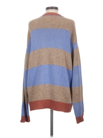 Urban Outfitters Pullover Sweater (view 2)