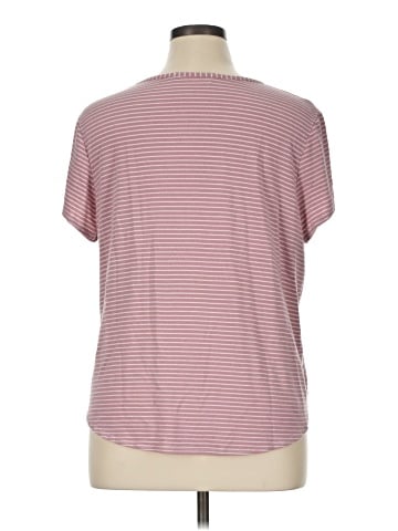 Star Vixen Short Sleeve T-Shirt (view 2)