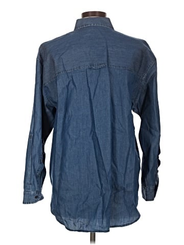 Gloria Vanderbilt Long Sleeve Button-Down Shirt (view 2)