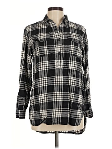 Uniqlo Long Sleeve Button-Down Shirt (view 1)