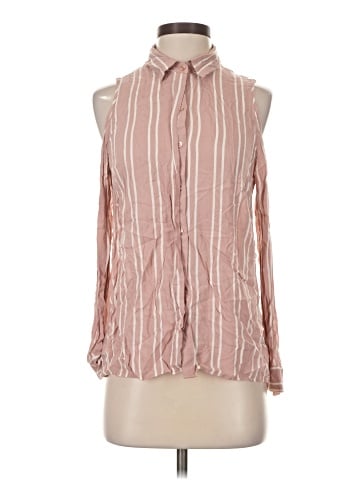 Forever 21 Sleeveless Button-Down Shirt (view 1)
