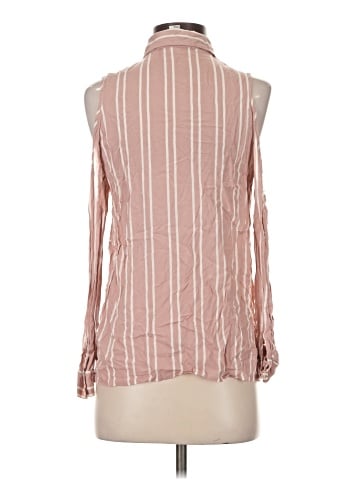 Forever 21 Sleeveless Button-Down Shirt (view 2)