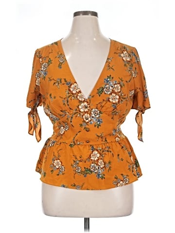 Lily White 3/4 Sleeve Blouse (view 1)