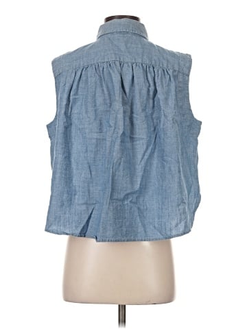 Levi's Sleeveless Button-Down Shirt (view 2)