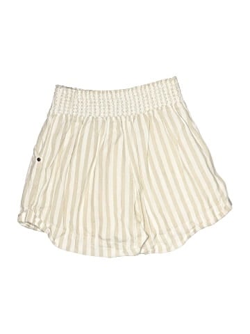 Full Circle Trends With Love Shorts (view 2)