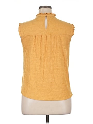 Cable & Gauge Sleeveless Blouse (view 2)