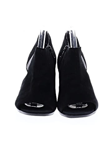 Munro American Ankle Boots (view 2)