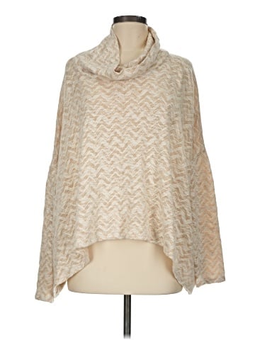 Lucy Love Poncho (view 1)