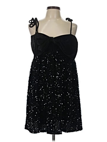 Lily Maes Cocktail Dress (view 1)