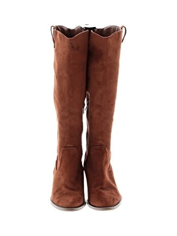 Universal Thread Boots (view 2)