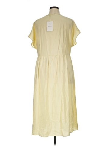 Everlane Casual Dress (view 2)