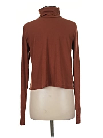 Active Long Sleeve Turtleneck (view 2)