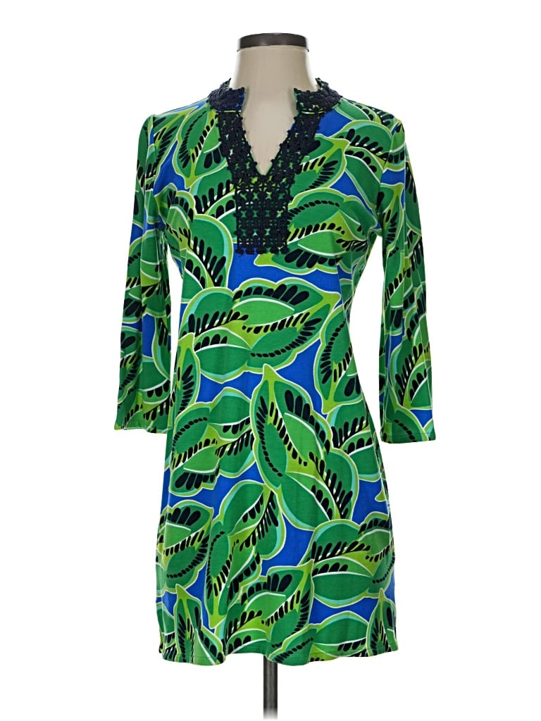 Pre-owned Crown & Ivy Casual Dress In Green