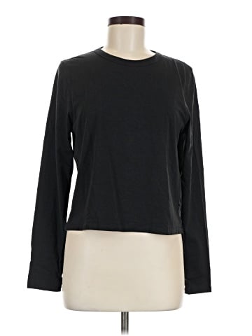 Lululemon Athletica Long Sleeve T-Shirt (view 1)