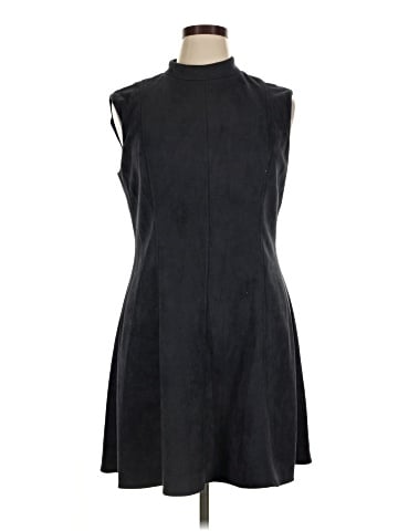 Donna Morgan Casual Dress (view 1)