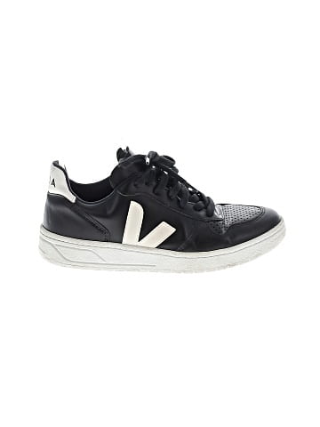 VEJA Sneakers (view 1)