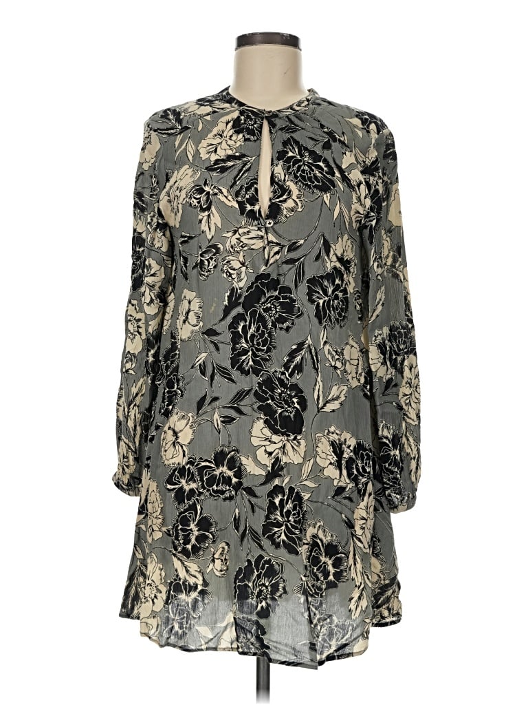 Pre-owned Amuse Society Casual Dress In Gray