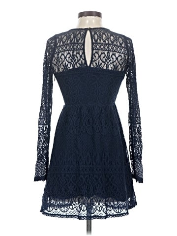 Hollister Casual Dress (view 2)