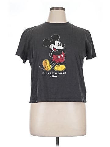 H&M Short Sleeve T-Shirt (view 1)