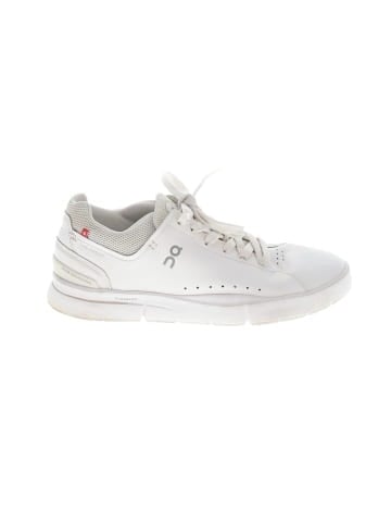 On Cloud Sneakers (view 1)