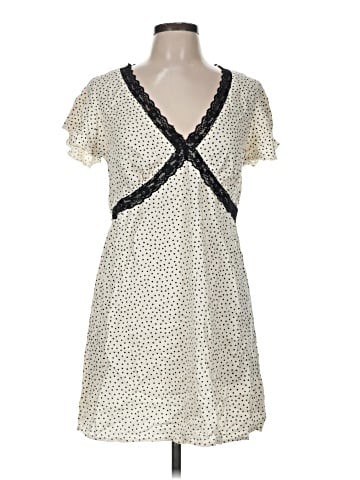 Old Navy Casual Dress (view 1)