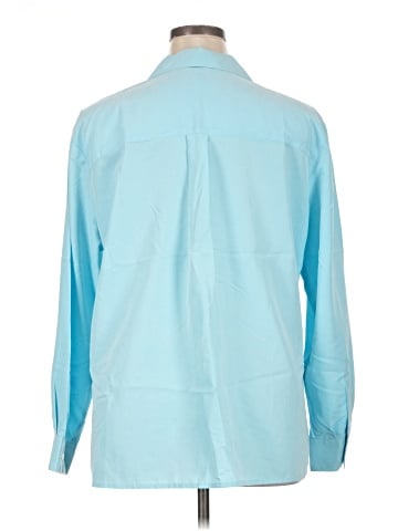 Liz Claiborne Long Sleeve Button-Down Shirt (view 2)