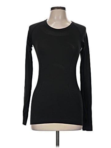 Lululemon Athletica Long Sleeve T-Shirt (view 1)