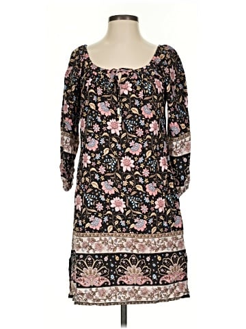 Walker & Wade Casual Dress (view 1)