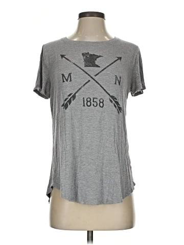 Maurices Short Sleeve T-Shirt (view 1)