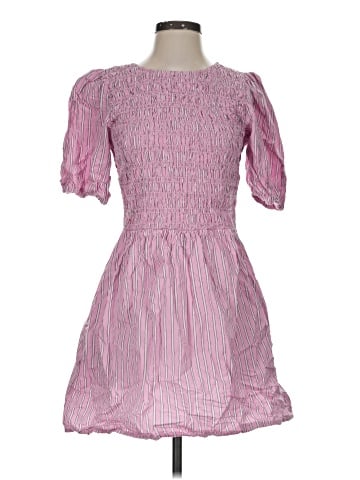 Old Navy Casual Dress (view 1)