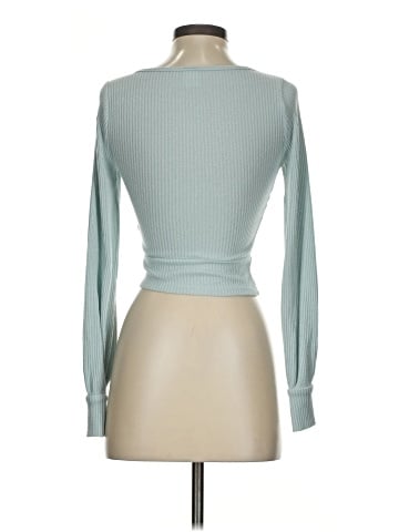 Hollister Long Sleeve T-Shirt (view 2)
