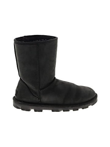Ugg Boots (view 1)